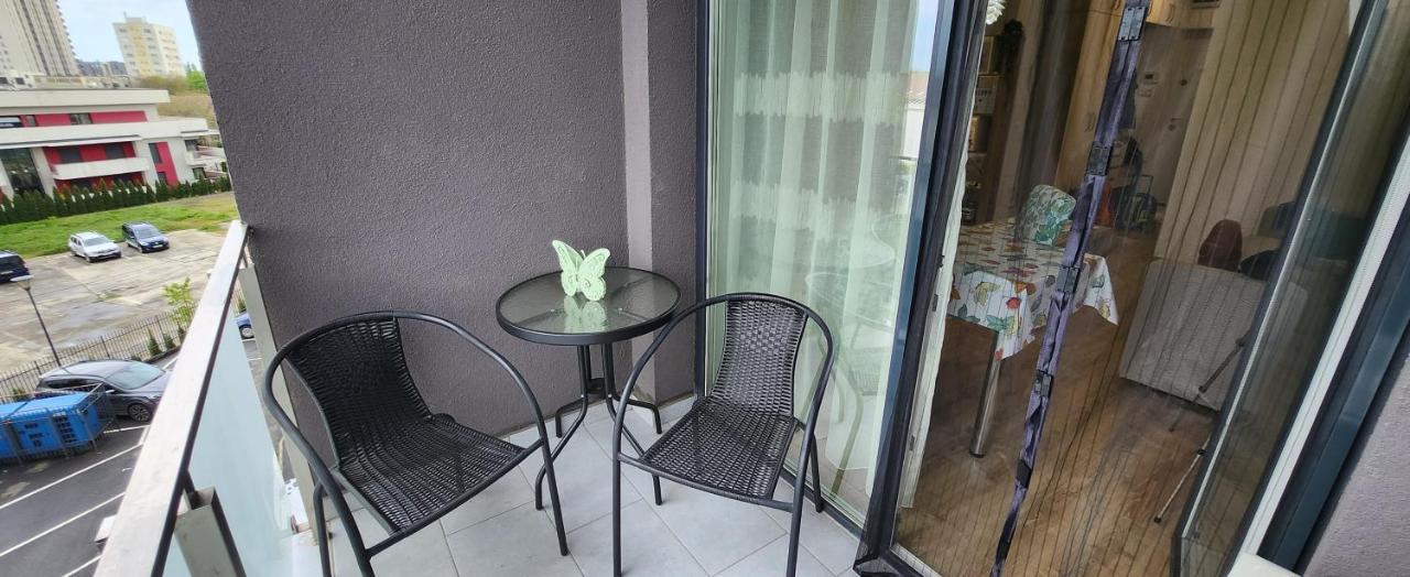 Butterfly Apartment Тимишоара Экстерьер фото